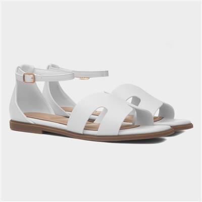 Bay Womens White Buckle Sandal