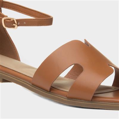 Truffle Bay Womens Tan Buckle Sandal