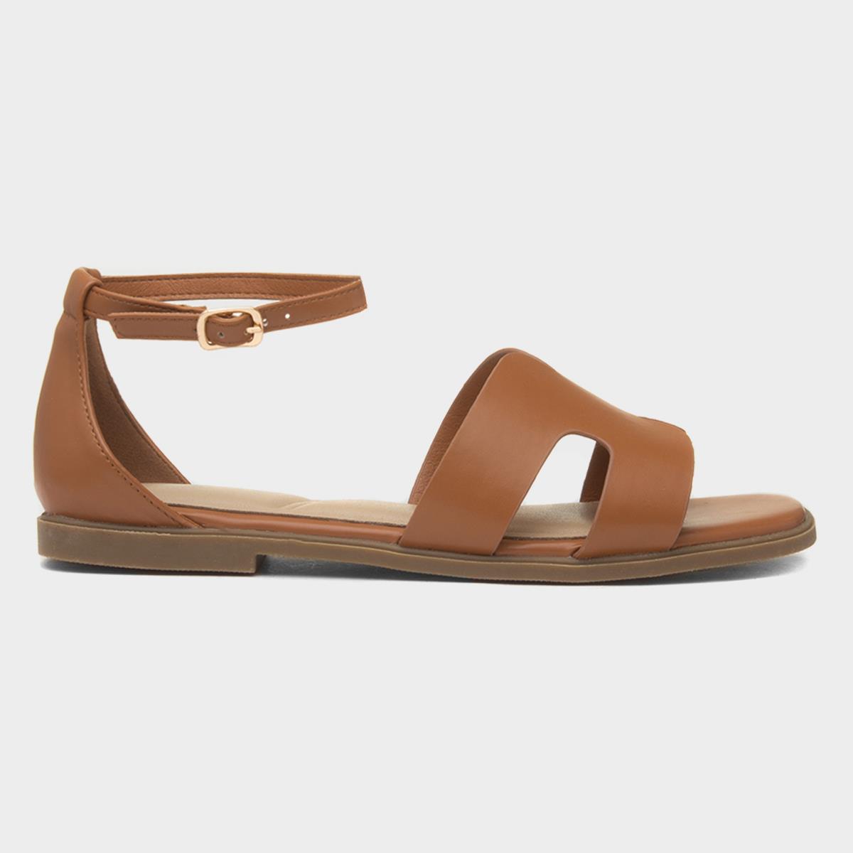Truffle Bay Womens Tan Buckle Sandal
