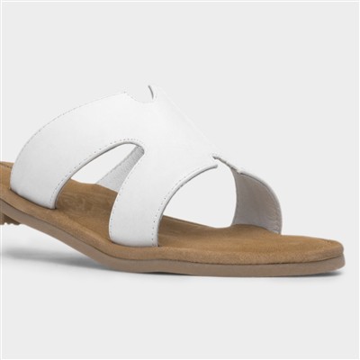 Azalea Womens White Leather Sandal