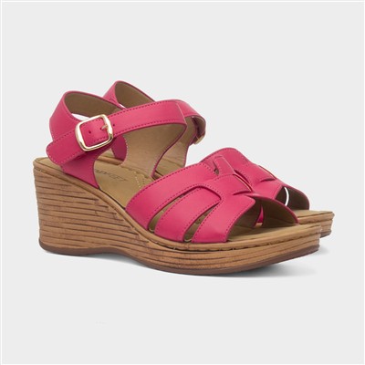 Dizzy Womens Pink Wedge Sandal
