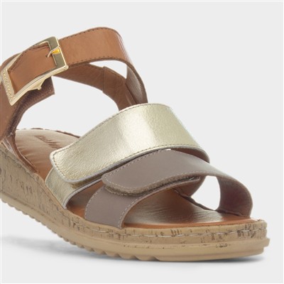 Eliana Womens Gold Leather Sandal