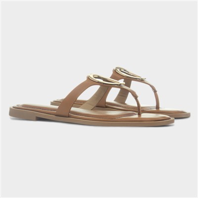 Su Womens Tan Flat Toe Post Sandal