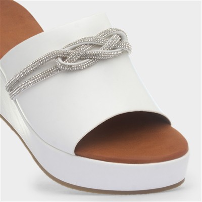 Sasha Womens White Wedge Sandal