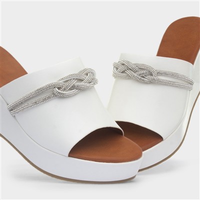 Sasha Womens White Wedge Sandal