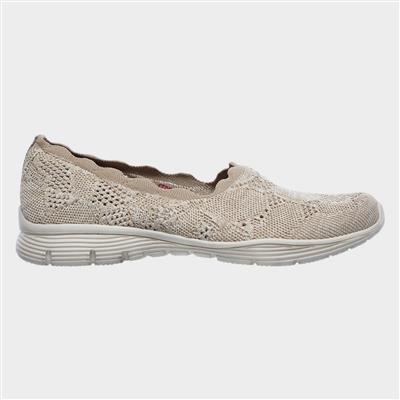 Seager Bases Womens Shoe in Beige