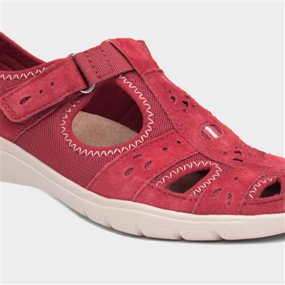 Cleveland Womens Red Shoe