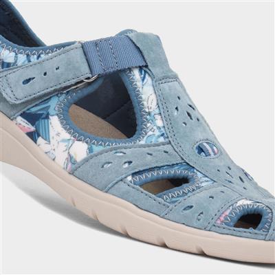 Cleveland Womens Blue Easy Fasten Shoe