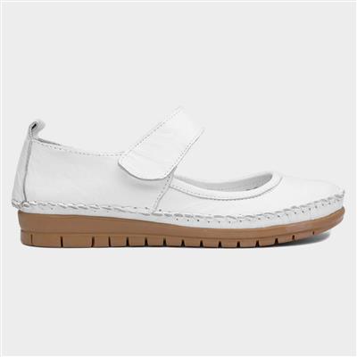 Tai Womens White Leather Casual Shoe