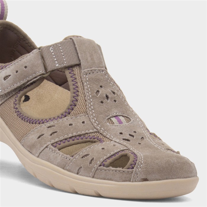 Cleveland Womens Sand Easy Fasten Shoe