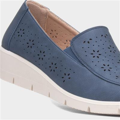 Della Womens Navy Casual Loafer Shoe