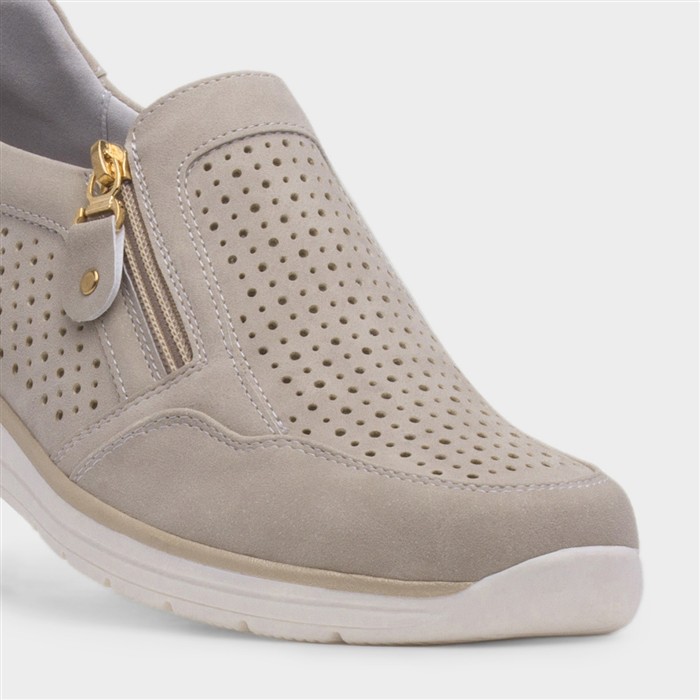 Relic Womens Beige Zip Up Shoe