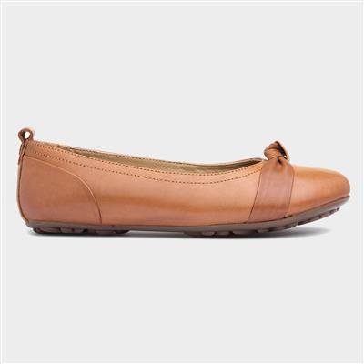 Jada Womens Tan Leather Ballerina