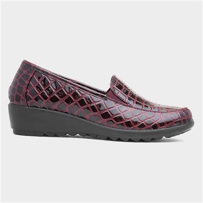 Beth Womens Burgundy Croc Print Shoe