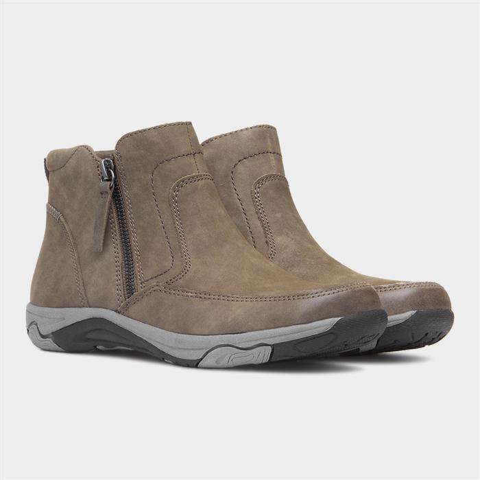 Vada Womens Olive Leather Ankle Boot