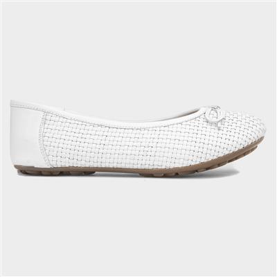Janelle Womens White Ballerina Shoe