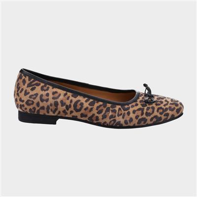 Womens Naomi Leopard Print Ballerina