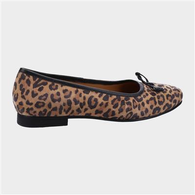 Womens Naomi Leopard Print Ballerina