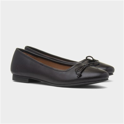 Naomi Womens Black Leather Ballerina