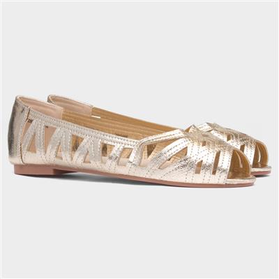 Renee Womens Gold Open Toe Ballerina