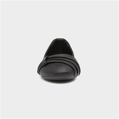 Womens Black Front Pleated Ballerina