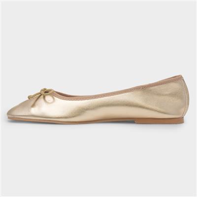 Penelope Womens Gold Ballerina