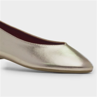 Nicki Womens Gold Round Toe Ballerina Shoe