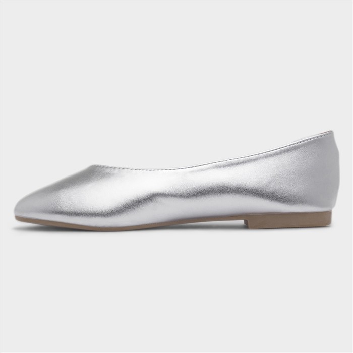 Nicki Womens Silver Round Toe Ballerina Shoe