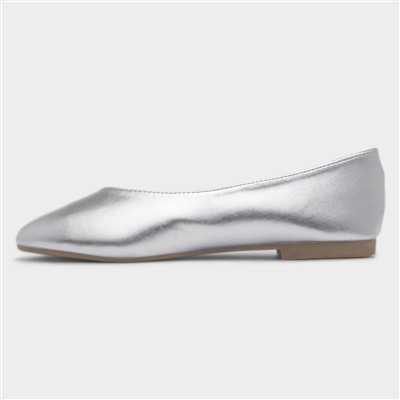 Nicki Womens Silver Round Toe Ballerina Shoe