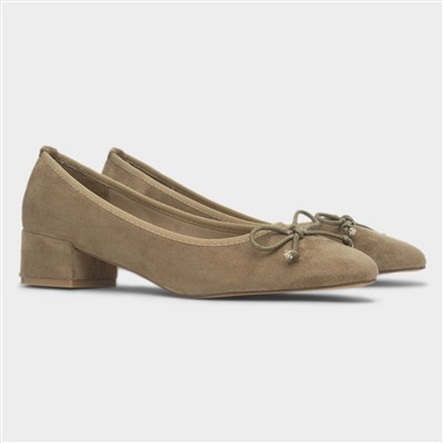 Prunella Womens Tan Ballerina