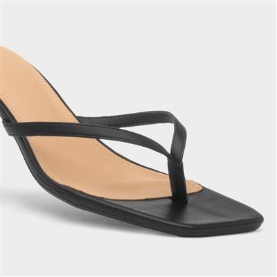 Truffle Dua Womens Black Heeled Toe Post Sandal