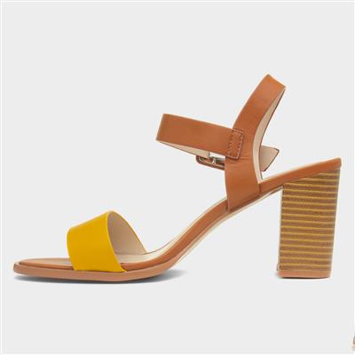 Palin Womens Yellow Buckle Heel