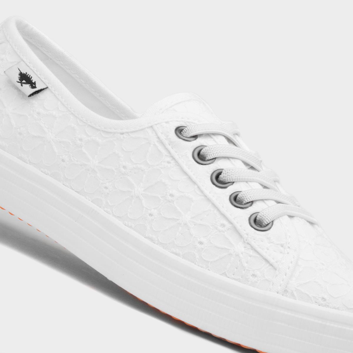 Rocket Dog Chow Chow Womens White Canvas Shoe 165026 shoezone