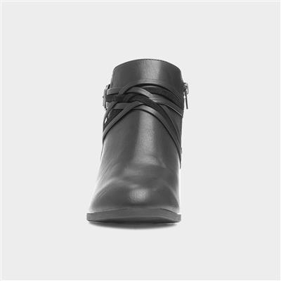 Andrea Womens Black Heeled Boot