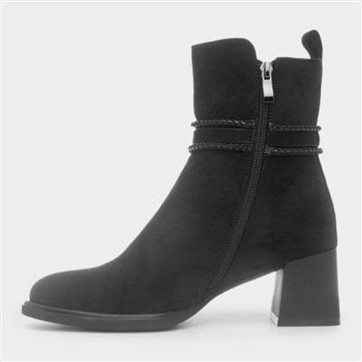 Zulu Womens Black Heeled Ankle Boot