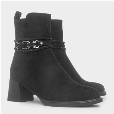 Zulu Womens Black Heeled Ankle Boot