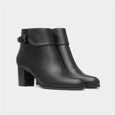 Regina Womens Black Heeled Boot