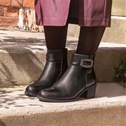 Lilley & Skinner Toronto Womens Black Heeled Boot (Click For Details)