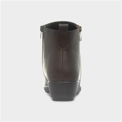 Pearl Womens Brown Wedge Ankle Boot