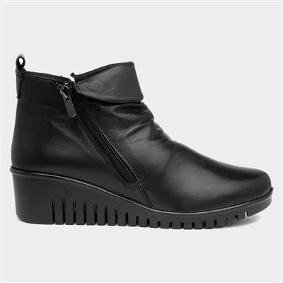 Cordelia Womens Black Leather Wedge Boot