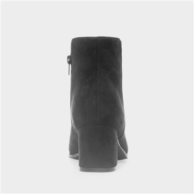 Womens Black Heeled Zip Up Ankle Boot