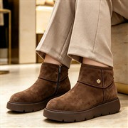 Skechers Keepsakes Mini Womens Suede Brown Boot (Click For Details)
