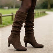 Lilley Womens Chocolate Brown Zip Up Slouch Boot (Click For Details)