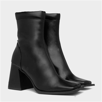 Heart Lydia Womens Black Heeled Boot-189561 | Shoe Zone