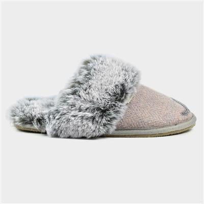 Biscuit Womens Pink Faux Fur Slipper