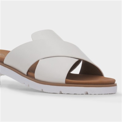 Chloe Womens White Crossover Mule Sandal