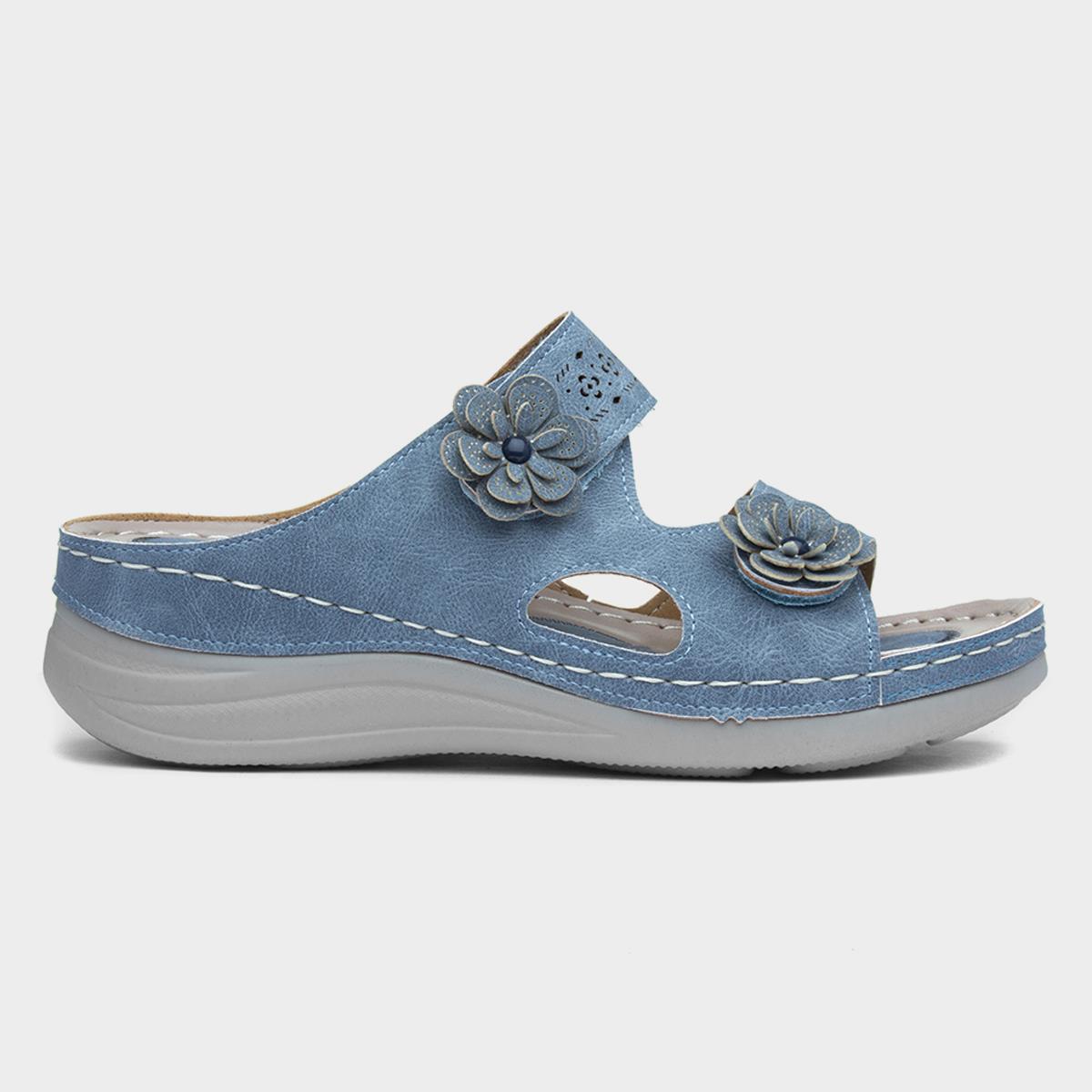 Madeira Womens Blue Sandal