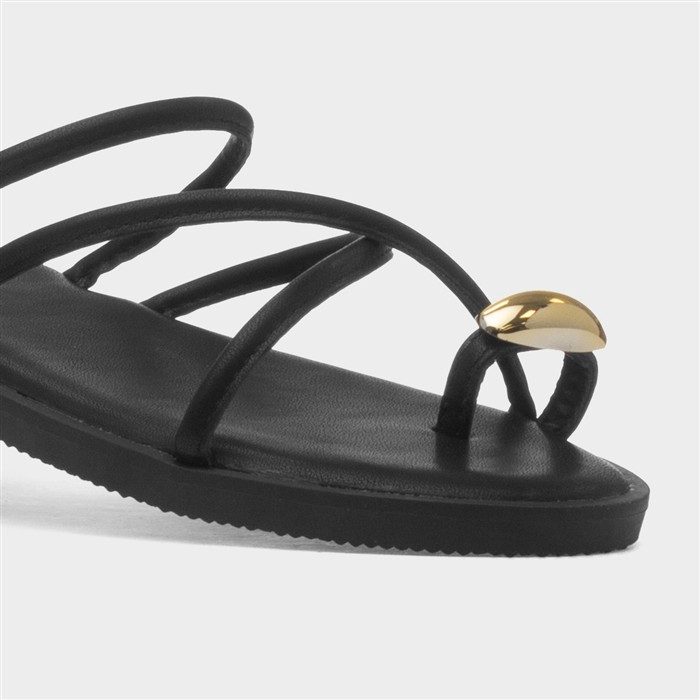 Kallie Womens Black Toe Ring Strappy Sandal