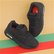 Osaga Ronnie Kids Black Easy Fasten Trainer (Click For Details)