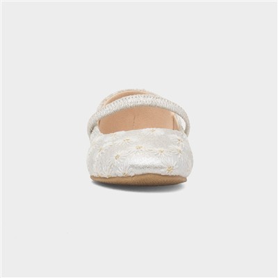 Girls White Daisy Ballerina Shoe